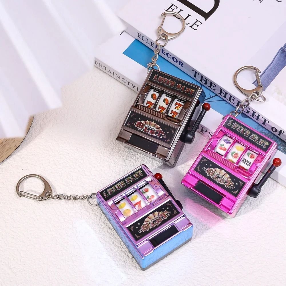 Retro Stress Reliever Keychain - огляд і ціна Fruit Slot Machine